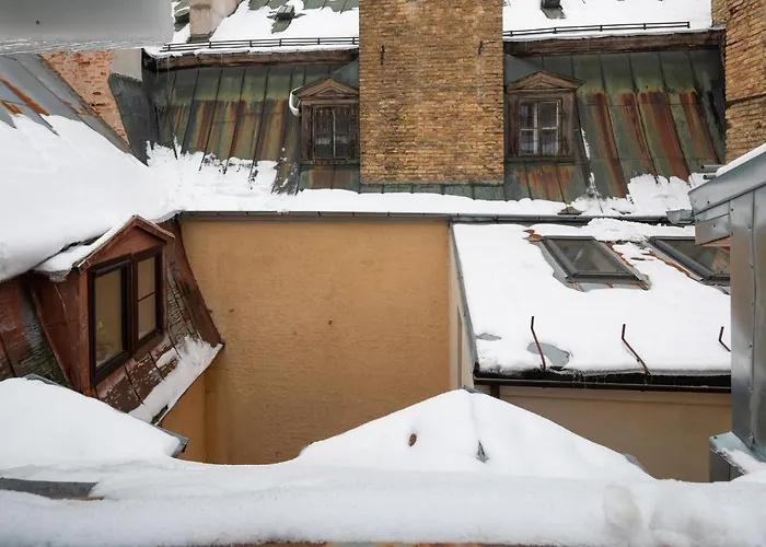 Dzīvoklis Old Town Spacious Loft Nearby The Livu Square Riga