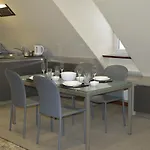 Old Town Spacious Loft Nearby The Livu Square *