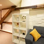 Apartman Old Town Spacious Loft Nearby The Livu Square Riga