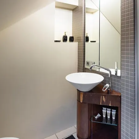 Old Town Charm One Bedroom Spacious Loft Nearby The Livu Square * Riga