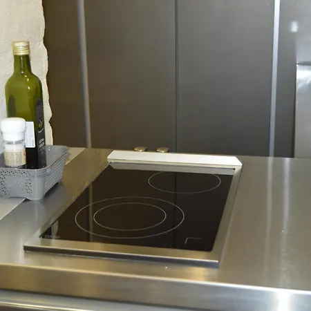 公寓 Old Town Charm One Bedroom Spacious Loft Nearby The Livu Square *