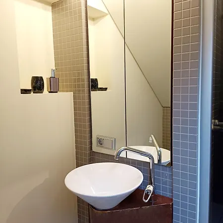 Apartment Old Town Charm One Bedroom Spacious Loft Nearby The Livu Square *