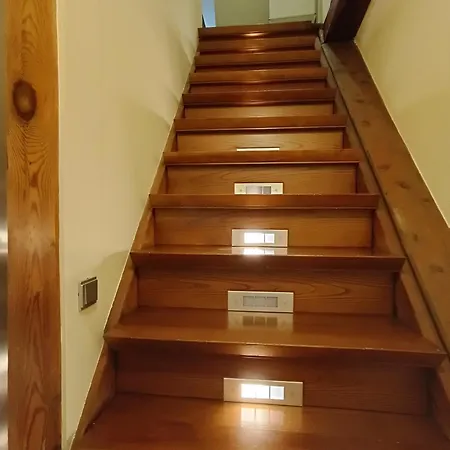 Old Town Charm One Bedroom Spacious Loft Nearby The Livu Square *