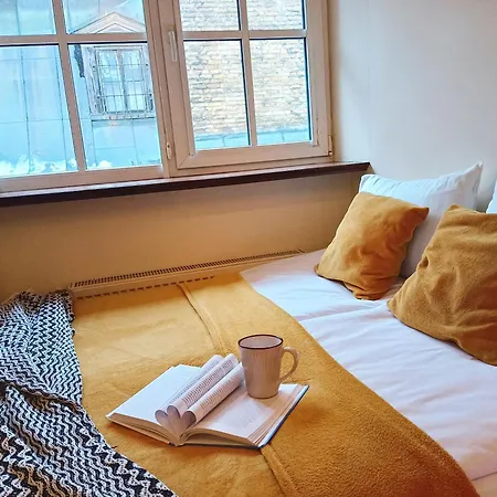 Apartmán Old Town Spacious Loft Nearby The Livu Square *